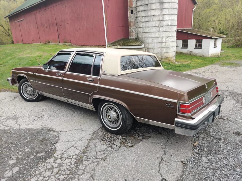 1981 Buick Electra - Image 27 of 31