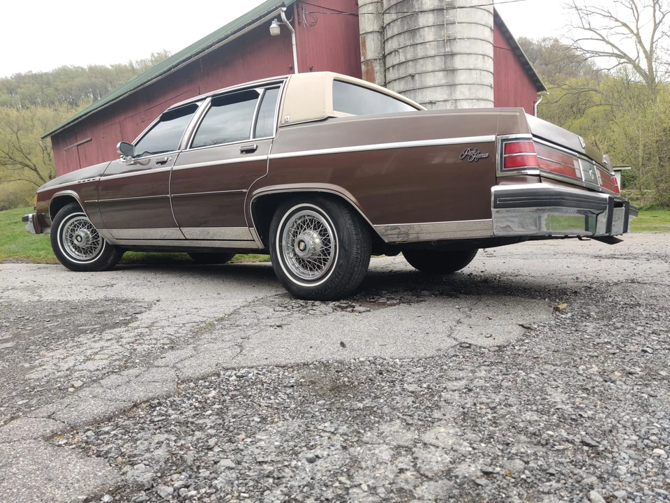 1981 Buick Electra - Image 28 of 31