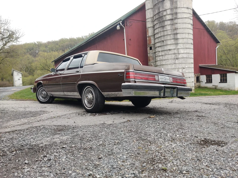 1981 Buick Electra - Image 29 of 31