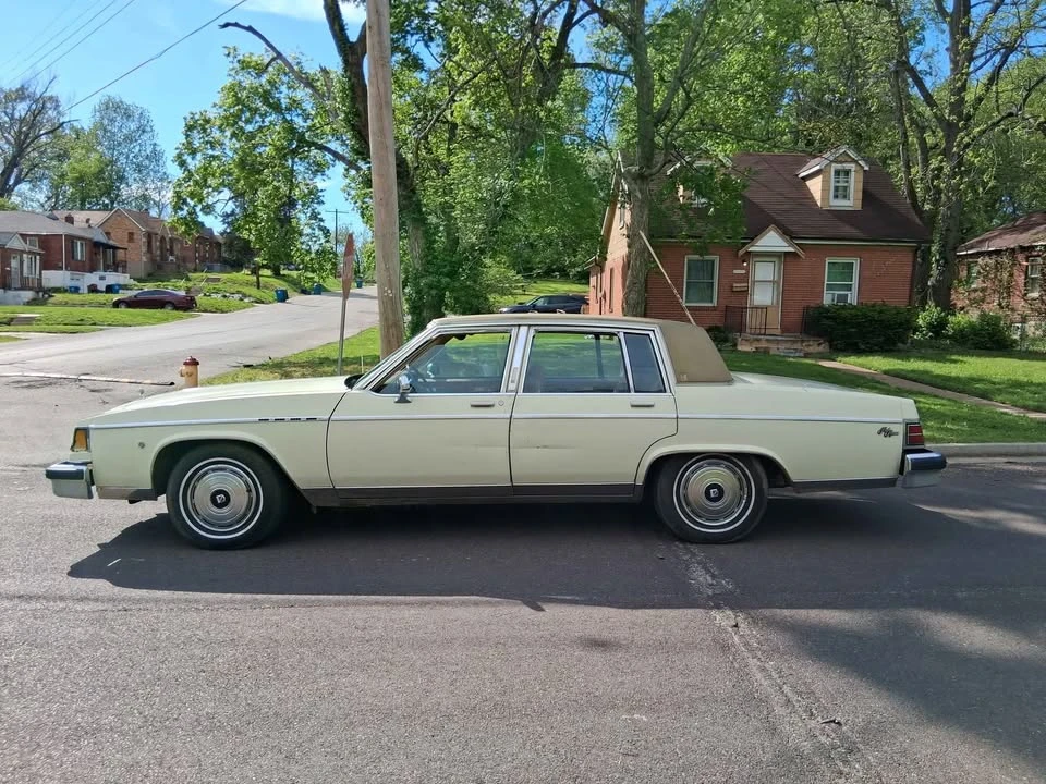 1981 Buick Electra - Image 9 of 21