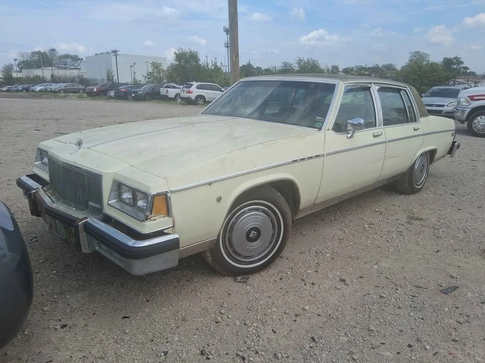 1981 Buick Electra - Image 19 of 21