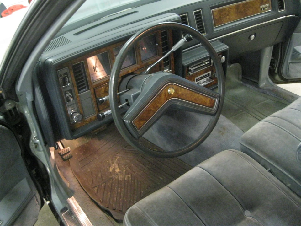 1981 Buick Regal - Image 28 of 31