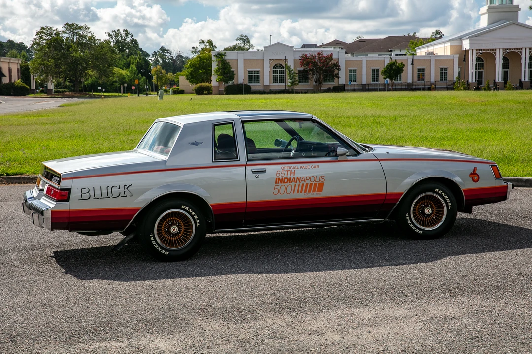 1981 Buick Regal - Image 11 of 31