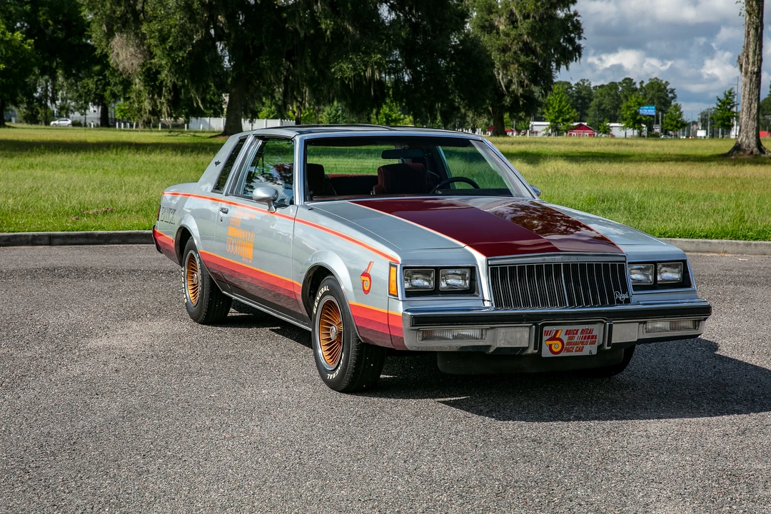 1981 Buick Regal - Image 2 of 31