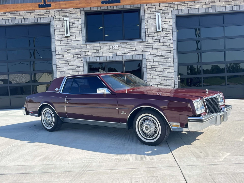 1981 Buick Riviera 4th-7th Gen - Image 17 of 31