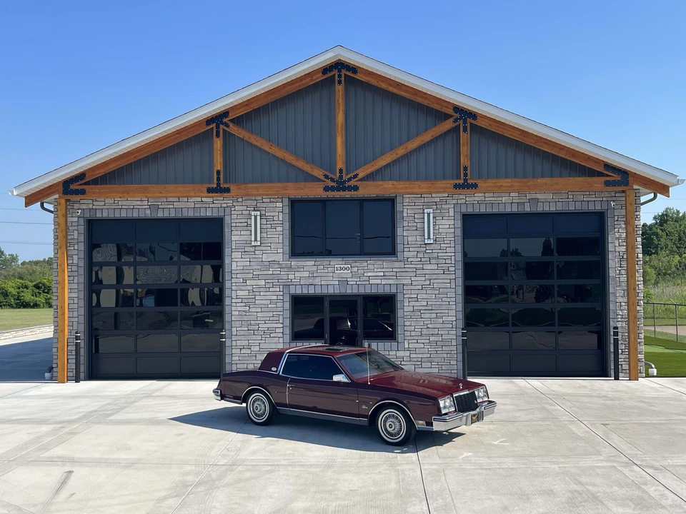 1981 Buick Riviera 4th-7th Gen - Image 19 of 31