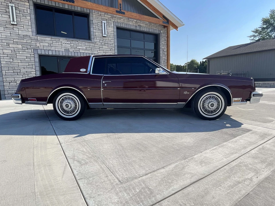 1981 Buick Riviera 4th-7th Gen - Image 7 of 31