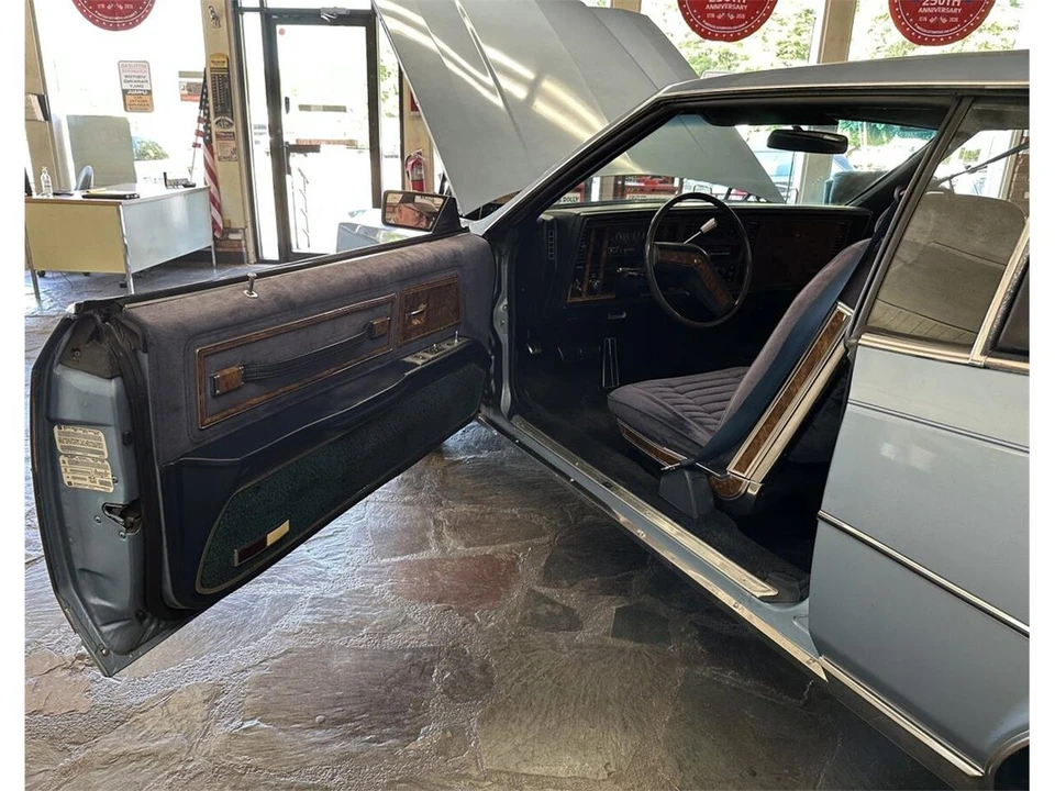 1981 Buick Riviera 4th-7th Gen - Image 24 of 31
