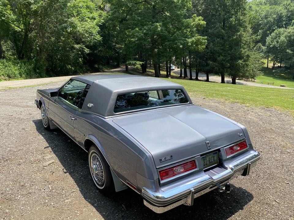1981 Buick Riviera 4th-7th Gen - Image 20 of 31