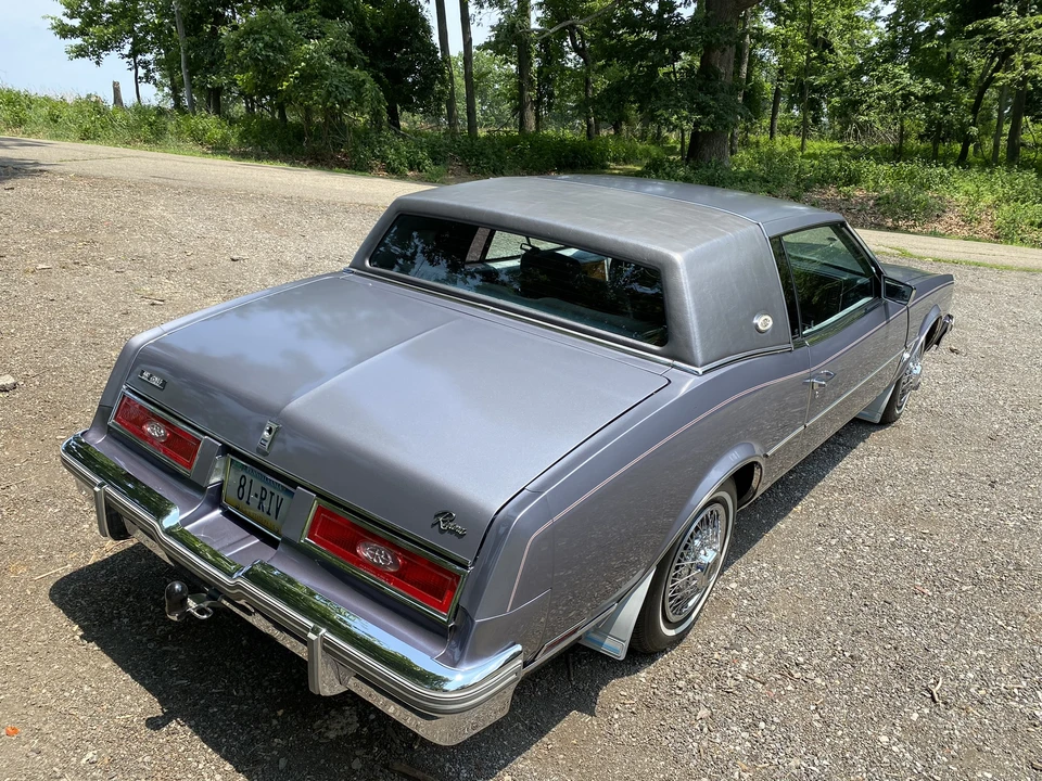 1981 Buick Riviera 4th-7th Gen - Image 14 of 31