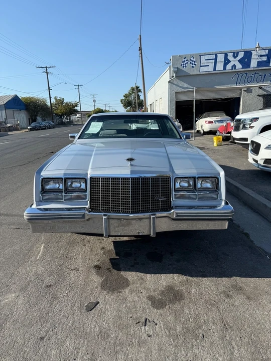 1981 Buick Riviera 4th-7th Gen - Image 2 of 14