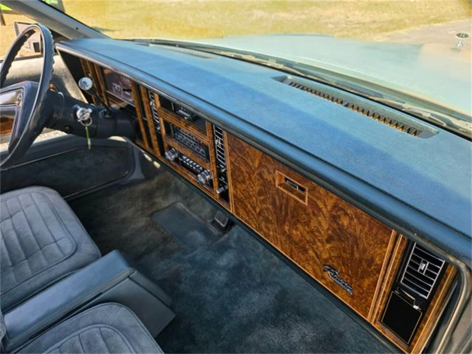 1981 Buick Riviera 4th-7th Gen - Image 31 of 31