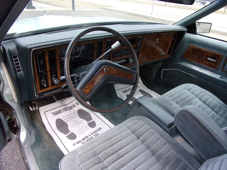 1981 Buick Riviera 4th-7th Gen - Image 21 of 28