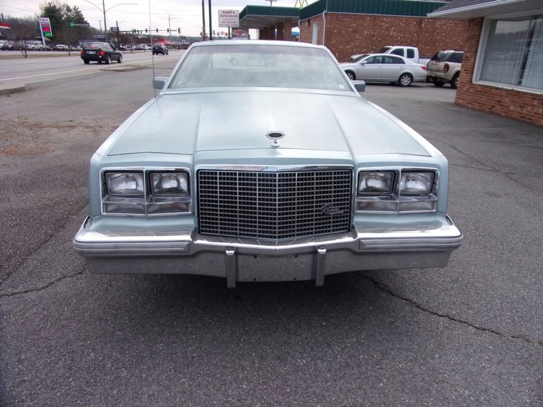 1981 Buick Riviera 4th-7th Gen - Image 10 of 28
