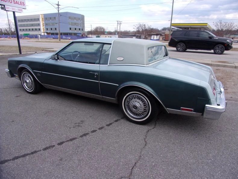 1981 Buick Riviera 4th-7th Gen - Image 3 of 28