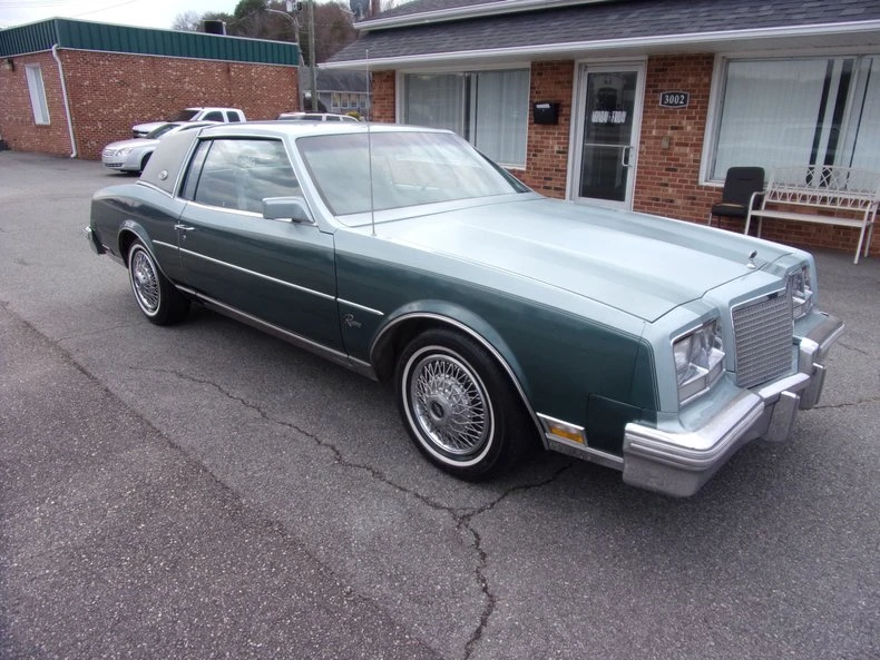 1981 Buick Riviera 4th-7th Gen - Image 9 of 28