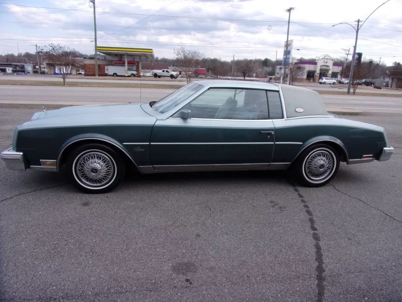 1981 Buick Riviera 4th-7th Gen - Image 2 of 28