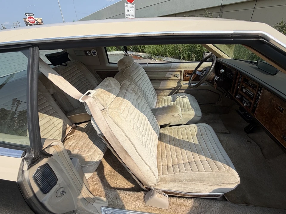 1981 Buick Riviera 4th-7th Gen - Image 10 of 18