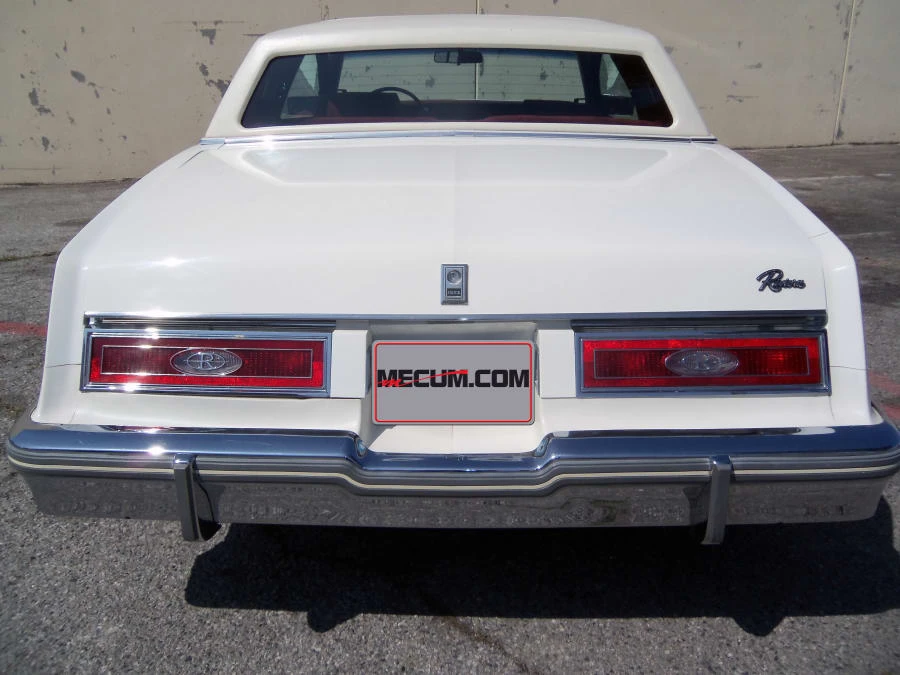 1981 Buick Riviera 4th-7th Gen - Image 2 of 7