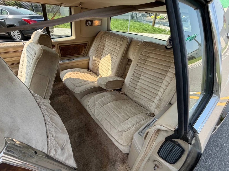 1981 Buick Riviera 4th-7th Gen - Image 15 of 17