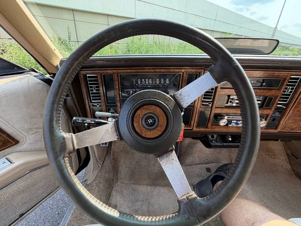 1981 Buick Riviera 4th-7th Gen - Image 17 of 17