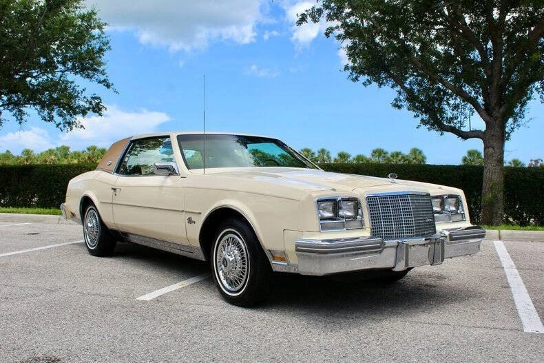 1981 Buick Riviera 4th-7th Gen - Image 5 of 12