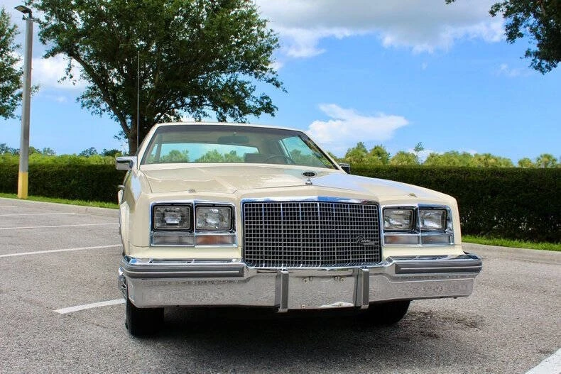 1981 Buick Riviera 4th-7th Gen - Image 6 of 21