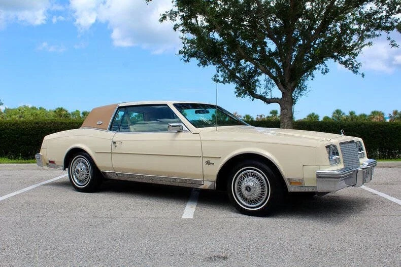 1981 Buick Riviera 4th-7th Gen - Image 4 of 21