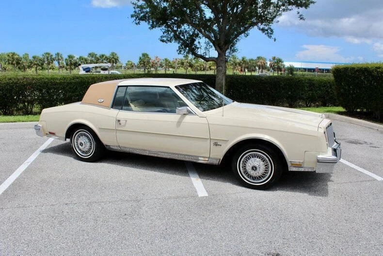 1981 Buick Riviera 4th-7th Gen - Image 20 of 21