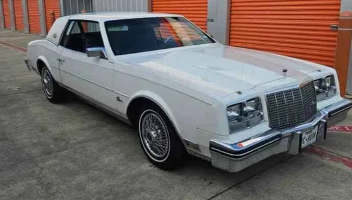 1981 Buick Riviera 4th-7th Gen - Image 8 of 10