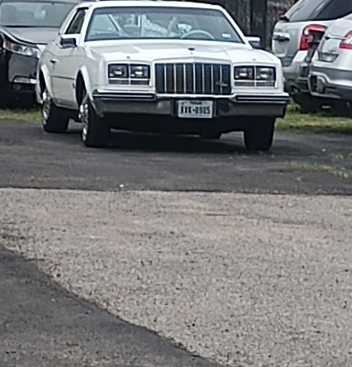 1981 Buick Riviera 4th-7th Gen - Image 10 of 10