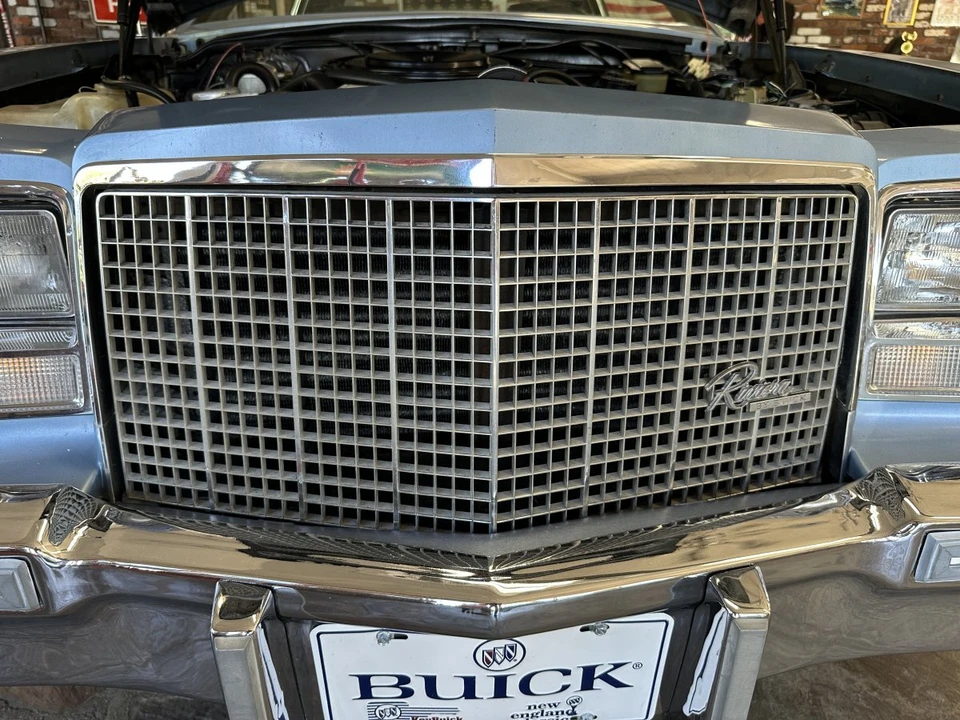 1981 Buick Riviera 4th-7th Gen - Image 7 of 31