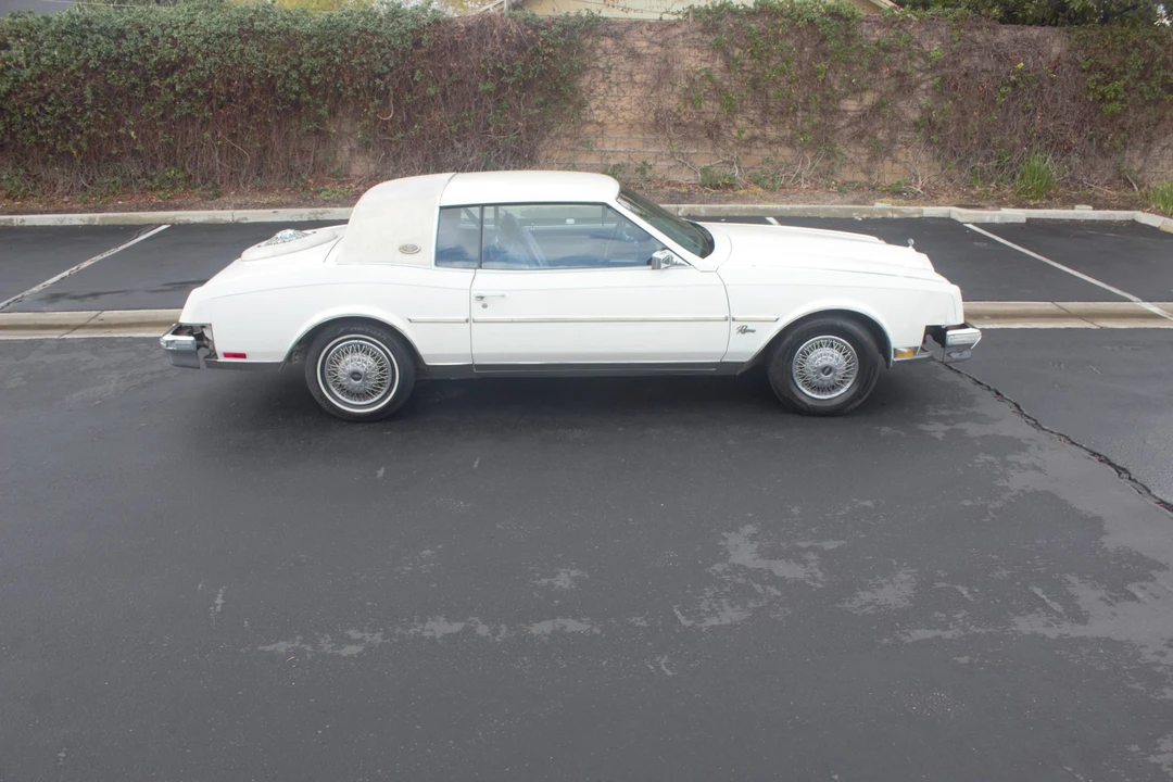 1981 Buick Riviera 4th-7th Gen - Image 20 of 31