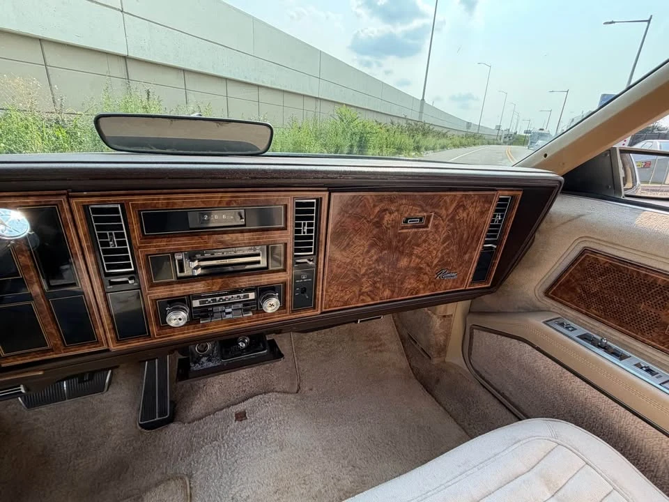 1981 Buick Riviera 4th-7th Gen - Image 16 of 17