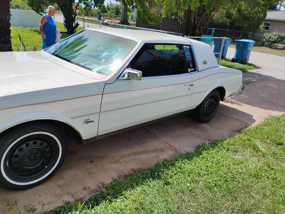 1981 Buick Riviera 4th-7th Gen - Image 5 of 7