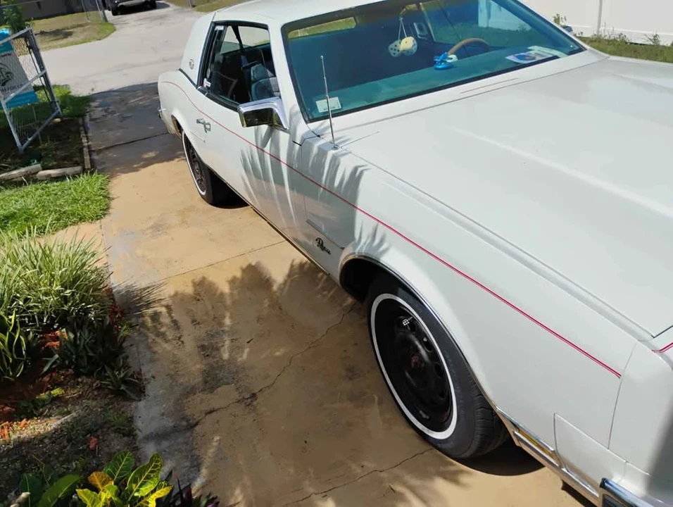 1981 Buick Riviera 4th-7th Gen - Image 7 of 7