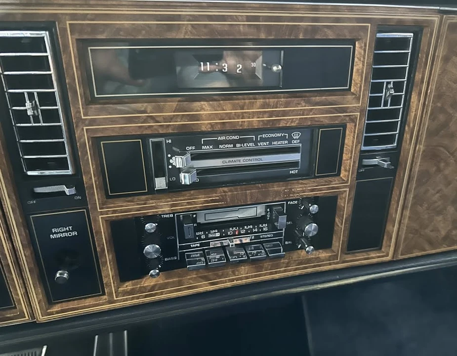 1981 Buick Riviera 4th-7th Gen - Image 12 of 20