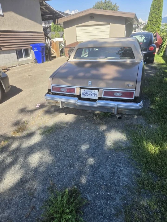 1981 Buick Riviera 4th-7th Gen - Image 2 of 6
