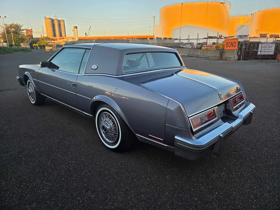 1981 Buick Riviera 4th-7th Gen - Image 17 of 19