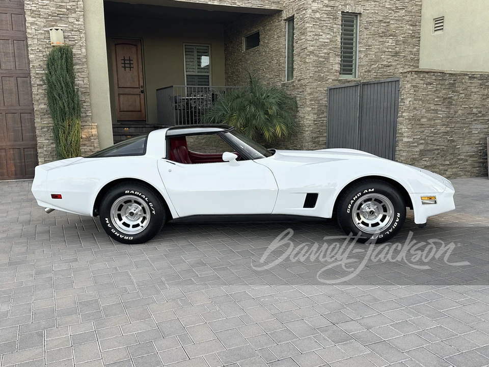 1981 Chevrolet Corvette C3 - Image 11 of 24