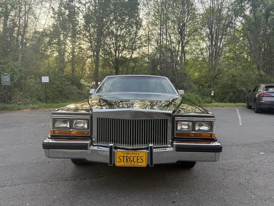 1981 Cadillac DeVille 5th Gen - Image 5 of 31