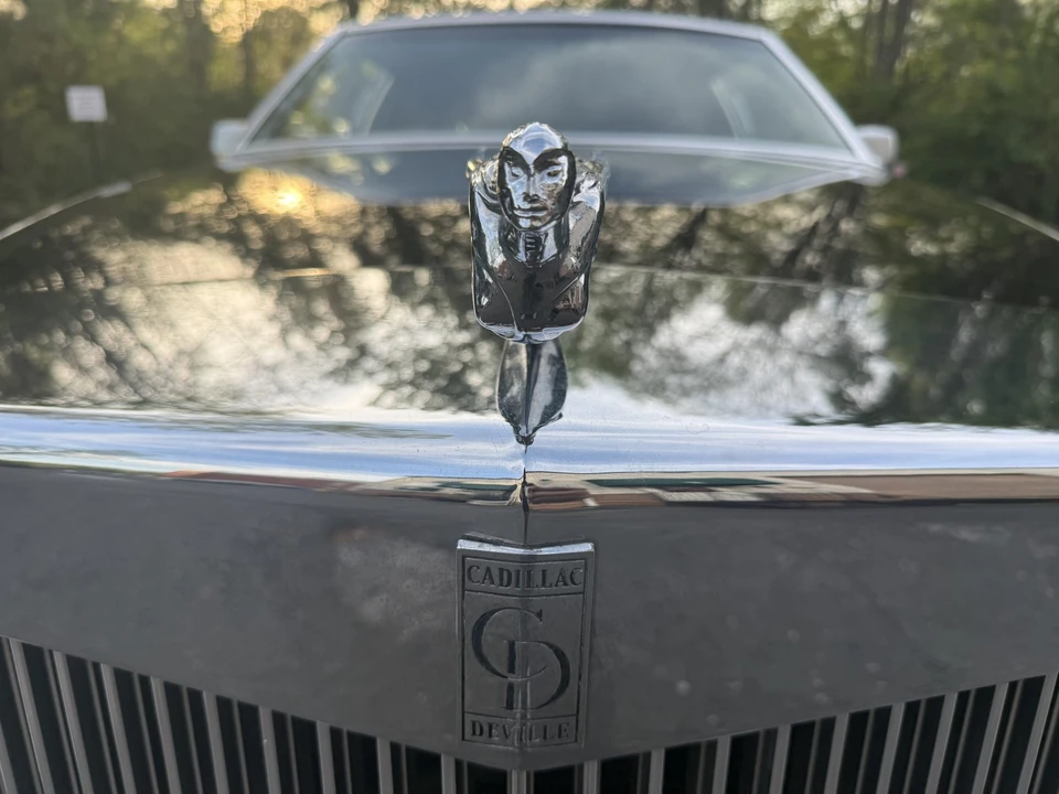 1981 Cadillac DeVille 5th Gen - Image 25 of 31