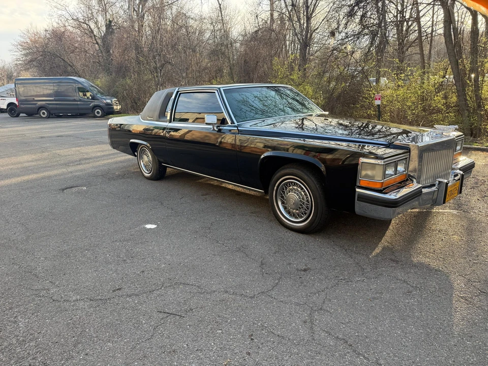 1981 Cadillac DeVille 5th Gen - Image 8 of 31