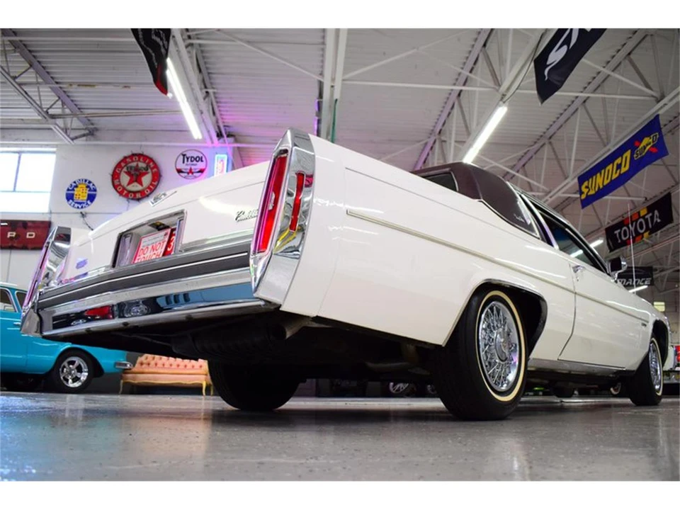 1981 Cadillac DeVille 5th Gen - Image 11 of 31