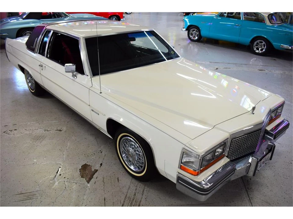 1981 Cadillac DeVille 5th Gen - Image 2 of 31