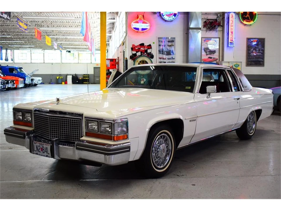 1981 Cadillac DeVille 5th Gen - Image 23 of 31