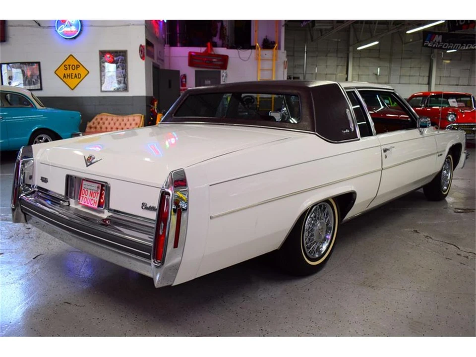 1981 Cadillac DeVille 5th Gen - Image 9 of 31