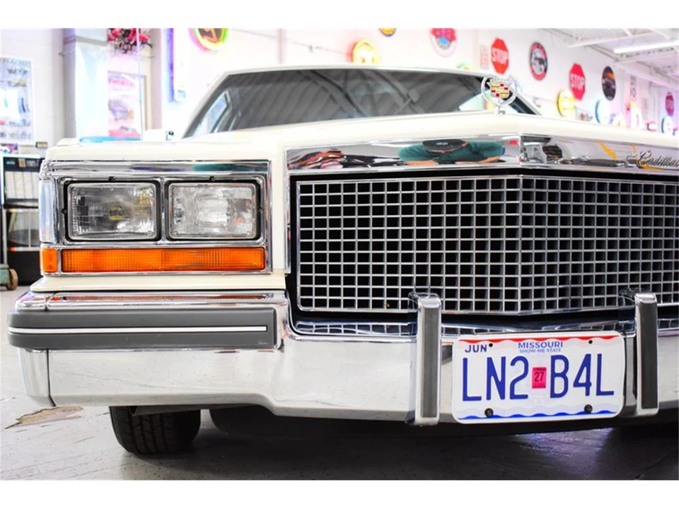 1981 Cadillac DeVille 5th Gen - Image 29 of 31