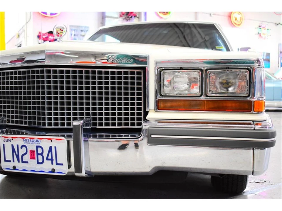 1981 Cadillac DeVille 5th Gen - Image 30 of 31