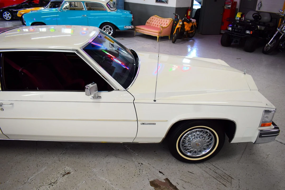 1981 Cadillac DeVille 5th Gen - Image 5 of 20